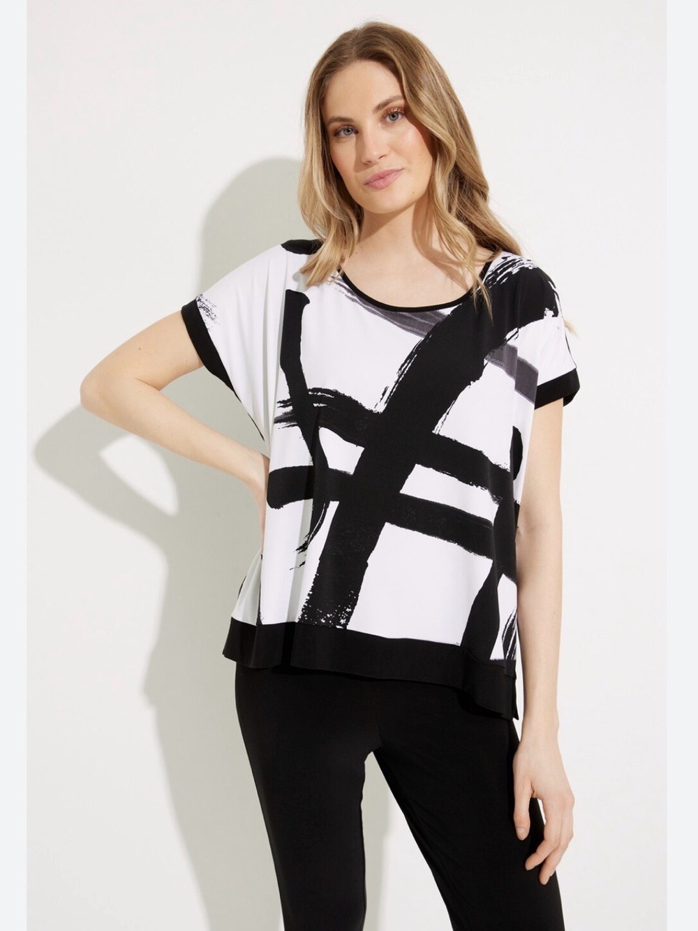 Sympli abstract brushstroke top Size 6 black white scoop neck dolman sleeve